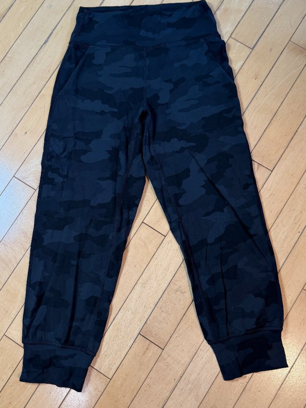 Lululemon Align Jogger Crop Cropped Icognito Camo Gray Size 4